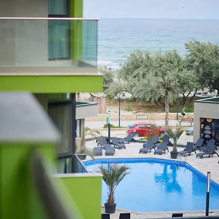 Διαμέρισμα Sea La Vie 2br N Pool *