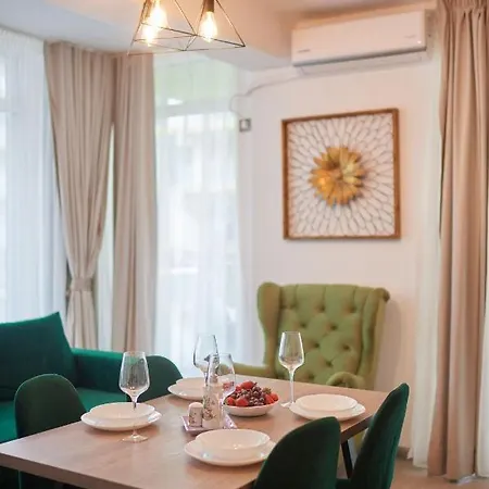 דירה Sea La Vie 2br N Pool