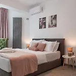Apartament Sea La Vie 2br N Pool Năvodari
