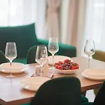 Apartament Sea La Vie 2br N Pool