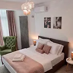 Apartament Sea La Vie 2br N Pool
