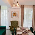 Sea La Vie 2br N Pool Apartament *