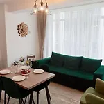 Apartament Sea La Vie 2br N Pool