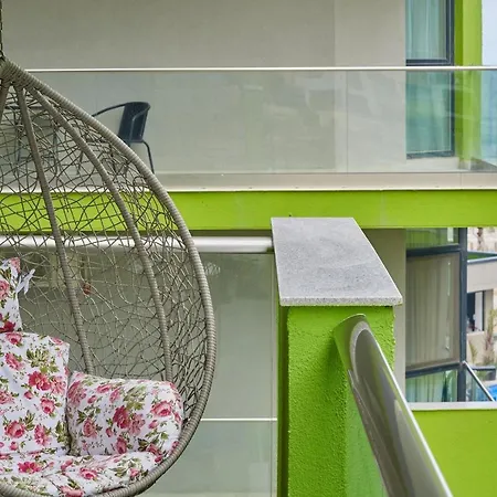 Sea La Vie 2br N Pool Appartement Năvodari